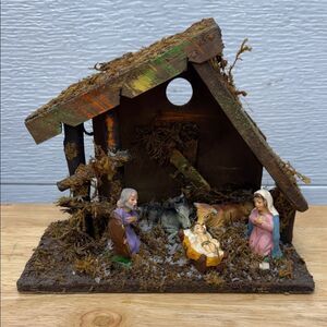 Rustic Nativity Scene with Figurines made in Italy